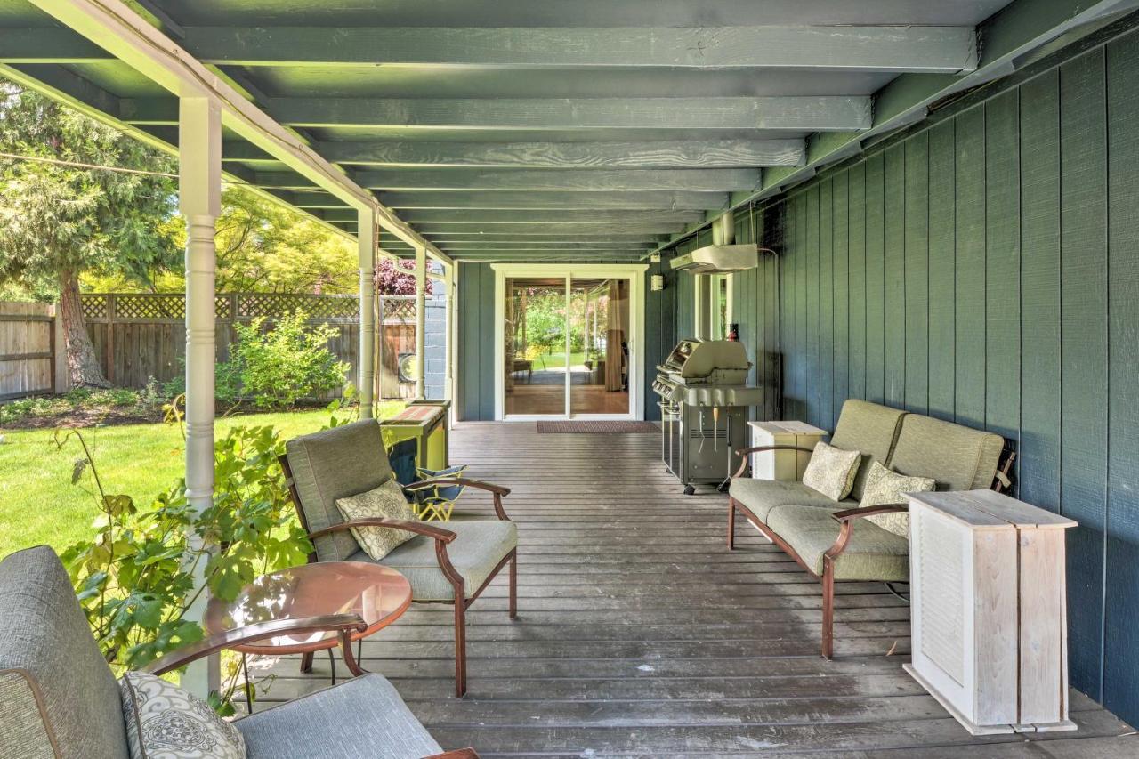 Central Medford Family Retreat With Large Yard! Exteriér fotografie