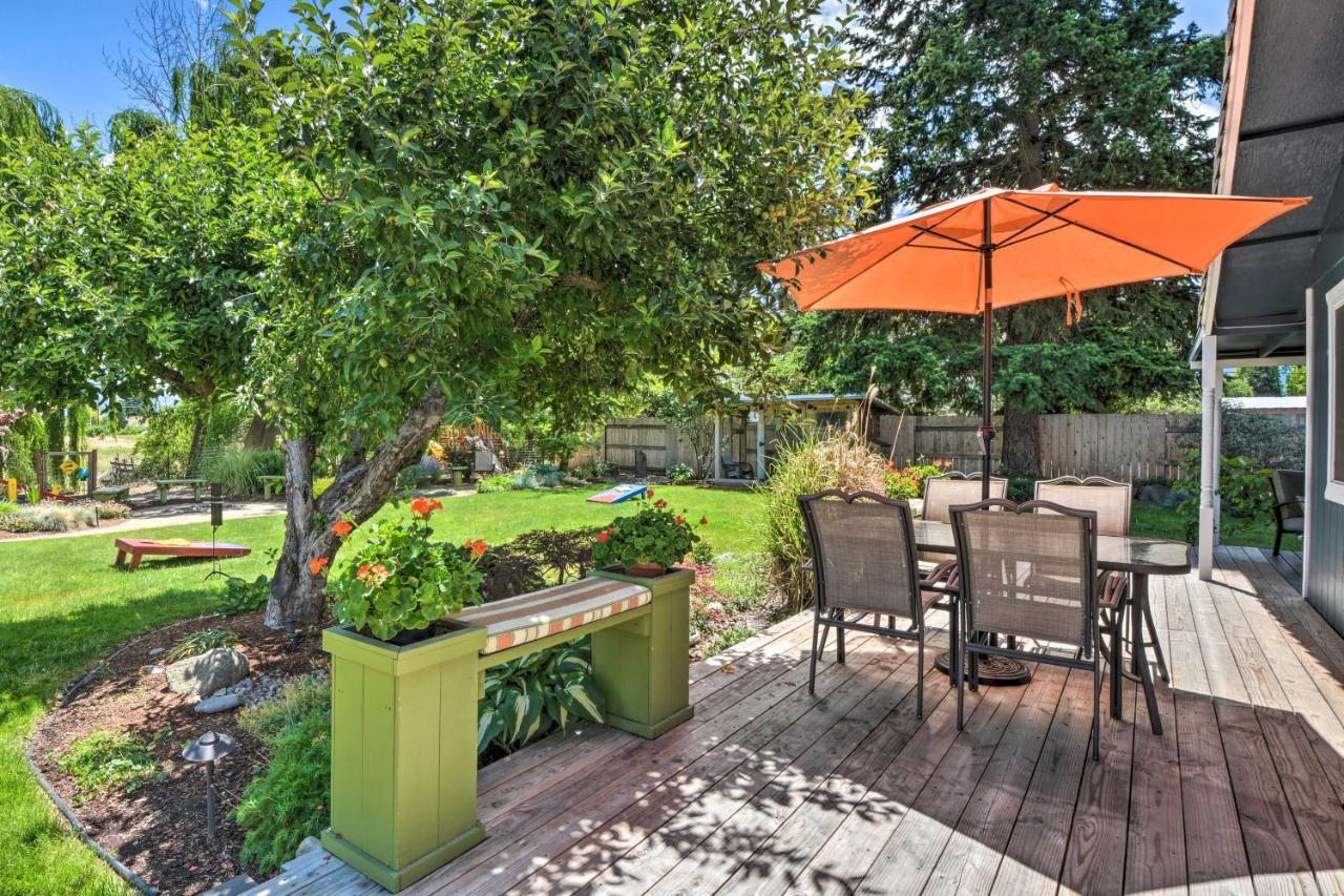 Central Medford Family Retreat With Large Yard! Exteriér fotografie