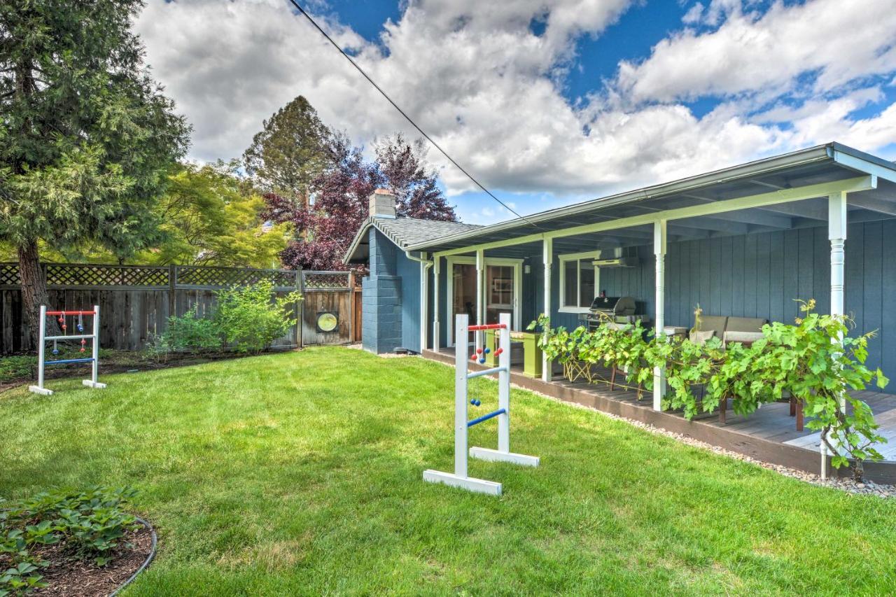 Central Medford Family Retreat With Large Yard! Exteriér fotografie